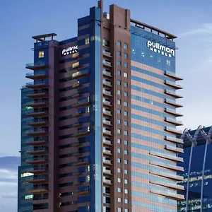 Отель Pullman Jumeirah Lakes Towers