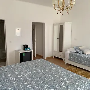 Πανσιόν Safira